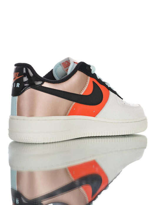 耐克Nike Air Force 1 '07 LV8 采用硬质头层皮革材质 内置全掌air sole气垫 商品图2