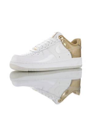 耐克Nike Air Force 1 07 "Metal Gold " 城市限定上海限定 采用移膜荔枝纹皮革漆皮革材质 内置全掌气垫 空军一号