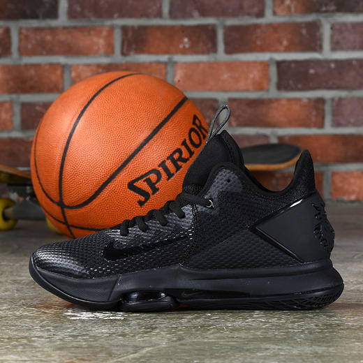 詹姆斯见证4代40--46黑白 商品图6