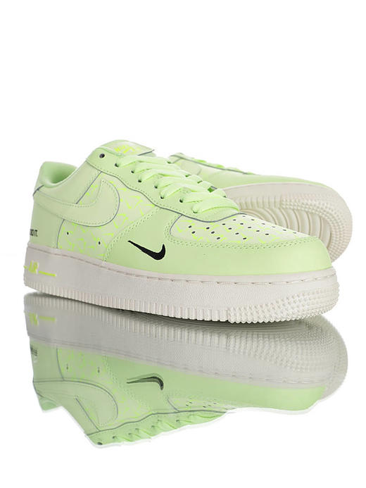 耐克 Nike Air Force 1 07 "Just Do It" 春夏新款 采用磨砂移膜皮革 内置全掌气垫 空军一号 皮革荧光浅绿黑双钩配色 商品图0