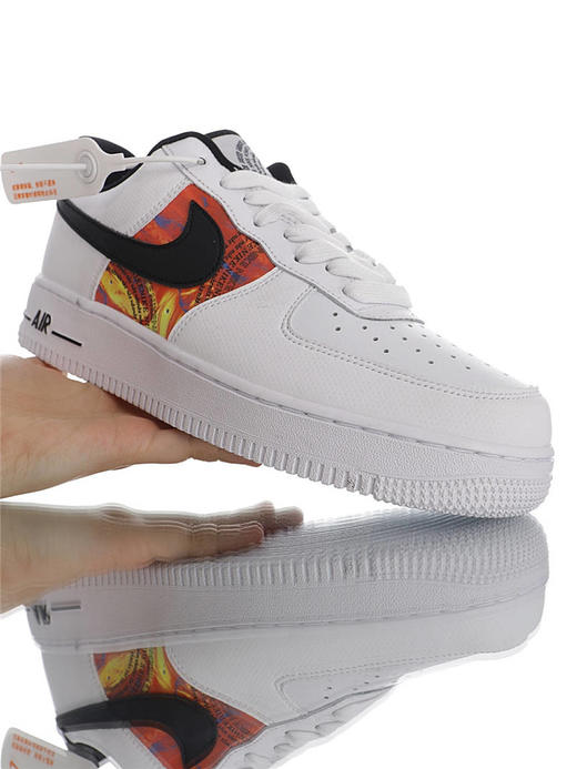 Nike Air Force 1 Low耐克  全新炫彩图案 采用超纤移膜革鞋面 内置全掌AirSole气垫 空军一号低帮百搭休闲运动板鞋 皮革白黑炫彩 商品图3