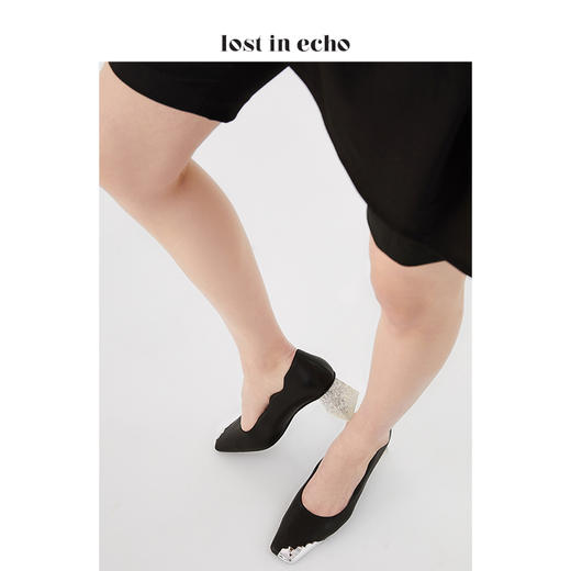 【微瑕疵不退不换】设计师 lost in echo 不规则铁头波浪浅口单鞋 黑色通勤高跟鞋女 商品图0