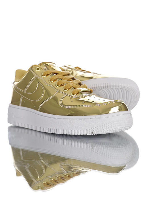 耐克Nike Air Force 1 07 "Metallic Rose" 原模具开发打造 采用镜面漆皮革材质鞋面 内置全掌air sole气垫 空军一号 商品图3
