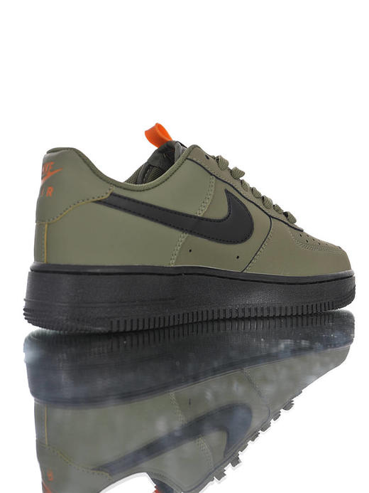 耐克 Nike Air Force 1 07  原模具开发打造 采用磨砂移膜皮革 内置全掌air sole气垫 空军一号 商品图1