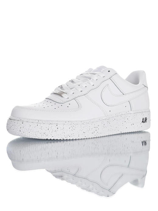 耐克Nike Air Force 1 ´07 LV8 采用硬质移膜革鞋面材质 内置全掌air sole气垫 空军一号低帮 商品图0