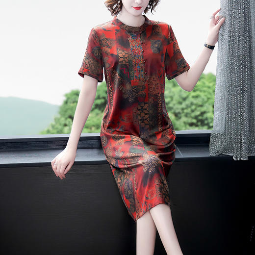 F-MG8032春气质时尚印花中长款缎面桑蚕丝连衣裙 商品图2