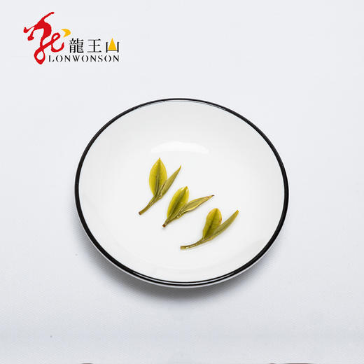 安吉白茶 | 龙王山潘村长礼盒2020年新茶明前茶叶龙王山250g礼盒 商品图3