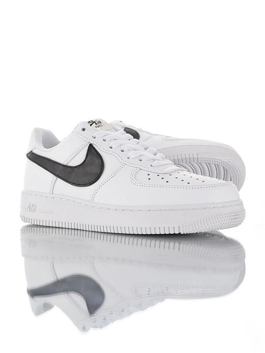 耐克Nike Air Force 1 ´07 Low Premium 采用软纹荔枝纹牛剖革 内置全掌air sole气垫 耐克空军一号经典百搭休闲运动板鞋 白黑放大钩 商品图1