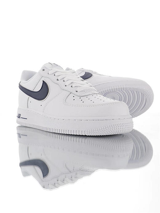 耐克Nike Air Force 1 Low '07 原模具开发打造 采用硬质头层牛皮革材质 内置全掌air sole气垫 空军一号低帮经典休闲运动皮革板鞋 商品图0