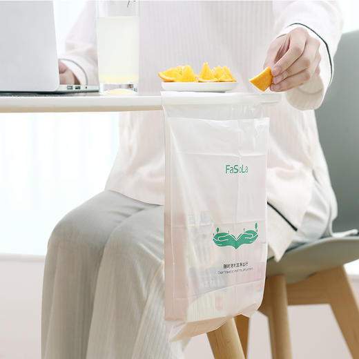 FaSoLa 便携车载垃圾袋20个装粘贴式一次性呕吐收纳车用垃圾挂式 商品图2