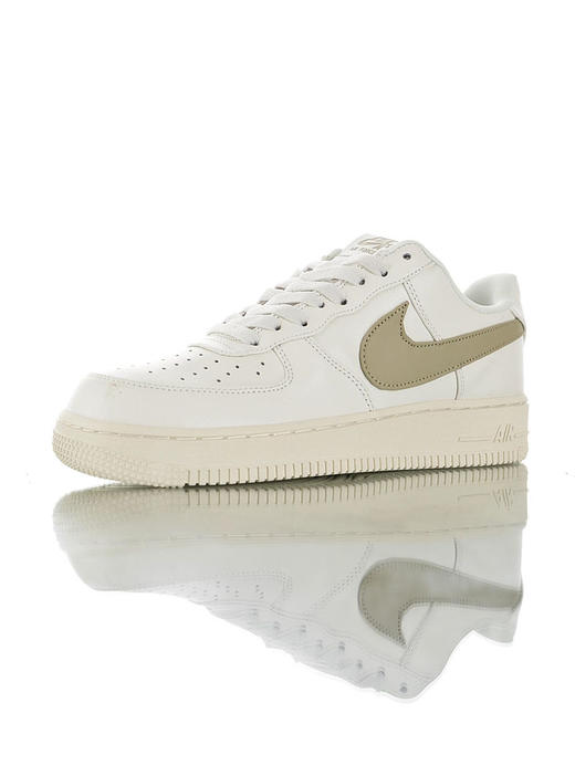 耐克Nike Air Force 1 ´07 Low 采用软纹荔枝纹牛剖革 内置全掌air sole气垫 耐克空军一号经典百搭休闲运动板鞋 商品图0
