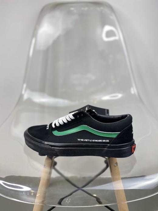 Vans Nightmare Society 联名款梦魇黑绿男女板鞋 型号：AS34  尺码：36-44 带半码 工艺：硫化1:1（重量1:1、真标、原钢印、材质标、鞋型标、合格证） 商品图3