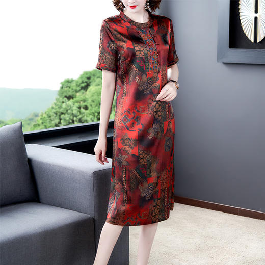 F-MG8032春气质时尚印花中长款缎面桑蚕丝连衣裙 商品图3