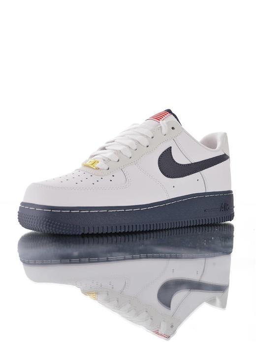 Nike Air Force 1 Low '07 采用硬质头层牛皮革材质 内置全掌air sole气垫 空军一号低帮经典运动皮革板鞋白美国旗夜蓝3M亚麻棕浅粉白白淡蓝宝石 商品图0