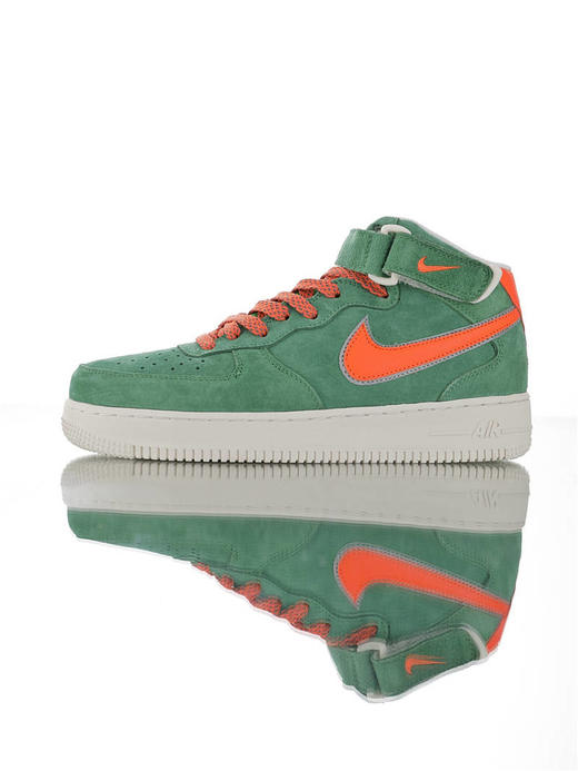 耐克Nike Air Force 1 '07 Mid 怪奇物语限定 原模具开发打造 台产猪巴革鞋面材质 内置全掌air sole气垫 空军一号中帮运动板鞋 麂皮深绿桔红3M 麂皮酒红白3M 商品图0