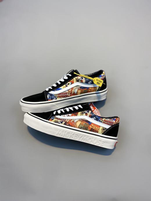 Vans/范斯 亚洲限定联名 Disney MICKEY MOUSE 米奇90周年纪念款 高帮 低帮 男女板鞋情侣帆布鞋。 码数：35-44 商品图3