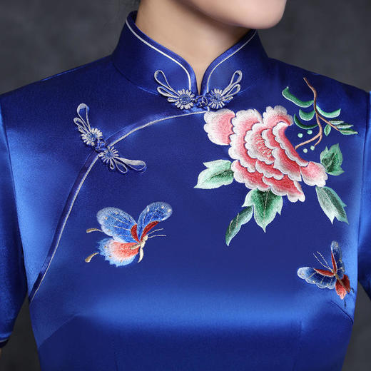 jq xz20-2【手推绣】手工醋酸缎旗袍蝴蝶绣花 - 伊人旗袍