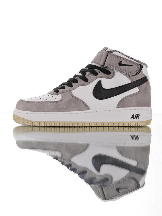 耐克Nike Air Force 1 Mid '07 原模具开发打造 台产丝光猪巴革 移膜皮革材质鞋面 空军一号经典高帮百搭休闲运动板鞋 皮革白灰拼接 商品图0