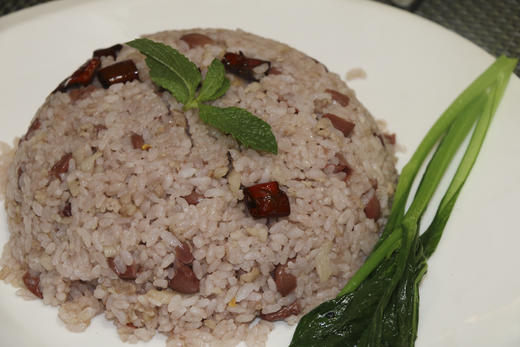 鲜肉红豆炒饭