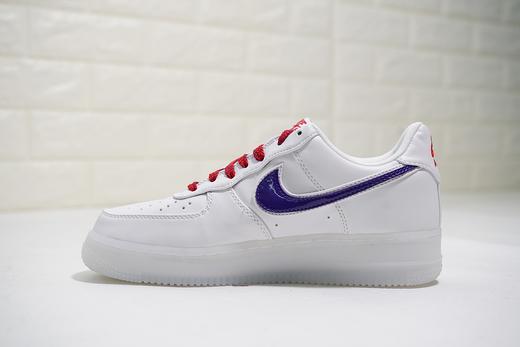 耐克Nike Air Force 1 “De Lo Mio” 原盒3副原色鞋带 原装渐变热感Swoosh钩 鸳鸯3M叠层反光 空军低帮经典百搭休闲运动板鞋 白皮渐变紫钩鸳鸯底透明白蓝红 商品图2