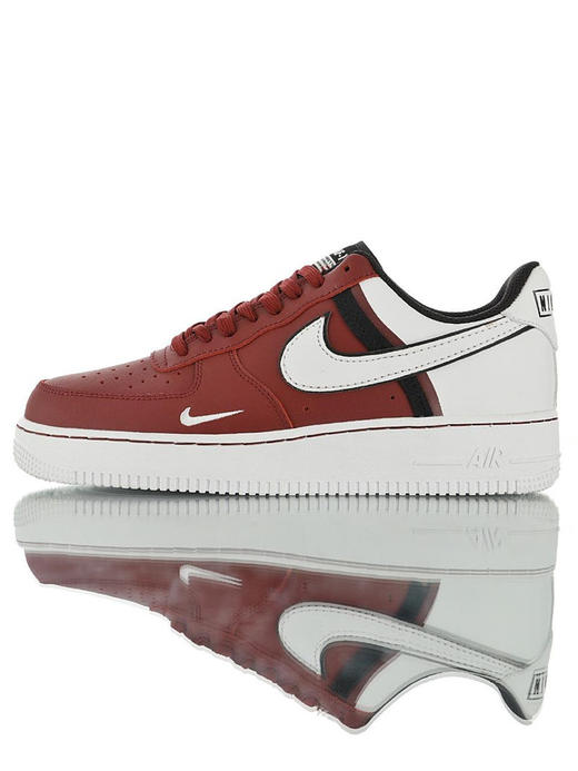 耐克Nike Air Force 1 ´07 LV8 硬质牛剖层移膜革 内置全掌air sole气垫 空军低帮经典百搭休闲运动板鞋 皮革暗红白黑 商品图0