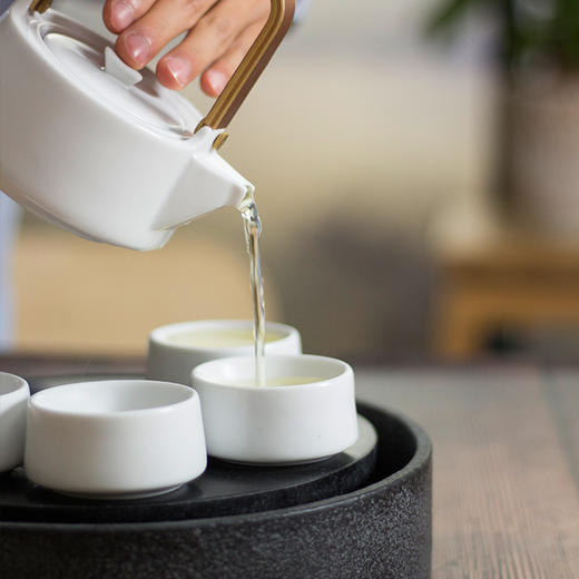 「镜花水月」高档茶具套装 陶瓷茶杯 乌金石茶盘 四合一套装 商品图0