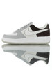 耐克Nike Air Force 1 '07 Low "Grey White Brown" 硬质牛剖层移膜革 内置全掌air sole气垫 白灰拼接网面褐棕配色 商品缩略图0