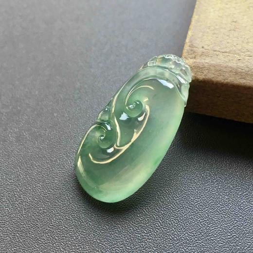 高冰到玻璃种晴水飘绿花翡翠如意 商品图2