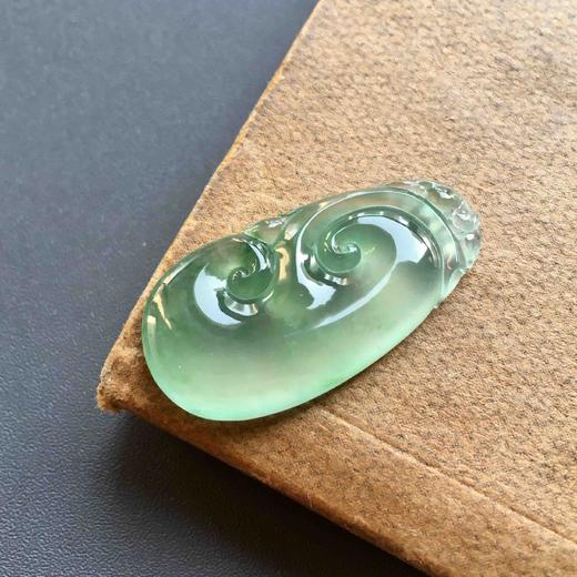 高冰到玻璃种晴水飘绿花翡翠如意