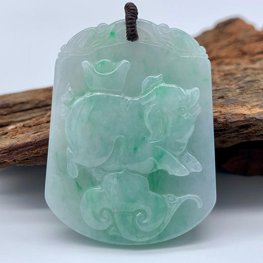 派瑞翡翠 翡翠生肖猪 糯种 绿色 商品图0