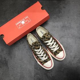 Givenchy X Converse 纪梵希/匡威联名合作推出的 Chuck Taylor All Star1970S系列 豹纹印花 配色 强烈撞击你的眼球 彰显品牌的狂野风格 尺码：35--44