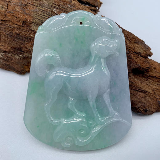 派瑞翡翠 翡翠生肖狗 糯种 绿色 商品图0