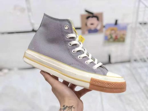 匡威CONVERSE Chuck 70 Pop 高帮复古帆布鞋男女同款 真标 硫化工艺，聚氨酯硅蓝PU中底、原楦开发版型原标原盒制官网爆火 粉色 灰色 白色货号：165719C 鞋码：35--39 商品图3