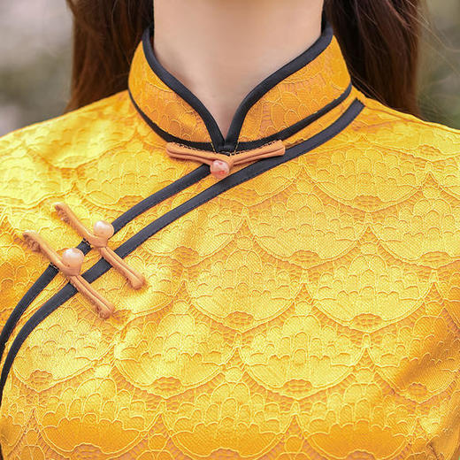 AQX-17新款复古中国风立领收腰低开叉改良旗袍 商品图3