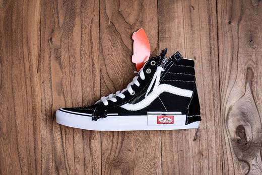 新一代解构Vans Vault Sk8-Hi Cap LX 有着质感十足的翻毛皮、拉链设计、粗犷的走线，都颇具辨识度 蓝色 白色 黑色 灰色 紫色 紫粉 商品图4