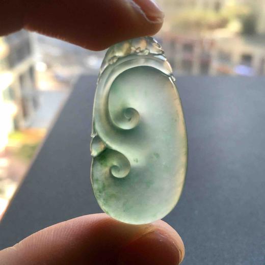 高冰到玻璃种晴水飘绿花翡翠如意 商品图9