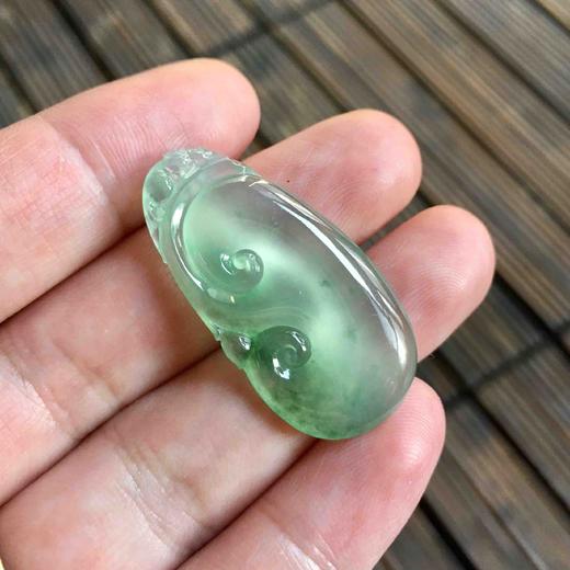 高冰到玻璃种晴水飘绿花翡翠如意 商品图8