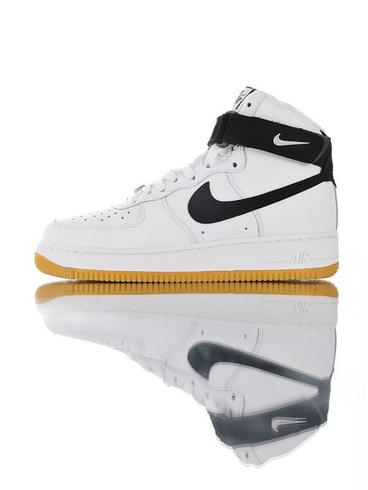 耐克Nike Air Force 1 High '07   耐克空军一号经典高帮皮革运动板鞋 皮革白黑生胶黄 商品图0
