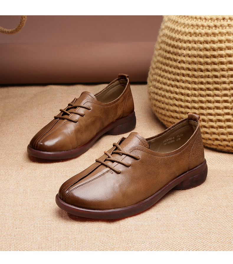 信诺真皮妈妈鞋2020春季新款深口单鞋软底中老年女鞋防滑舒适皮鞋20c2