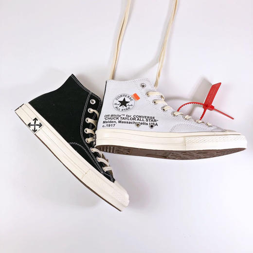 OFF-WHITE X CONVERSE Chuck Taylor 70s 阴阳鞋鸳鸯鞋高帮双色拼接黑白帆布鞋，附送两双鞋带（白绿头、黑橘头鞋带）off white专属红扣 货号：165158C 商品图0