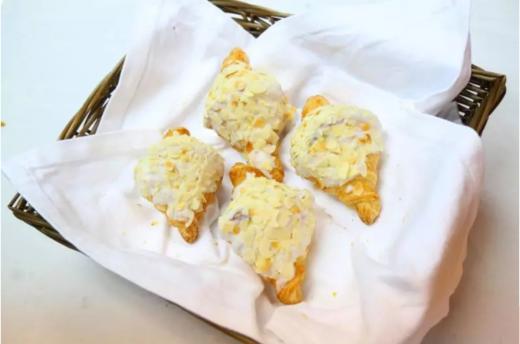 杏仁朱古力牛角包 商品图0