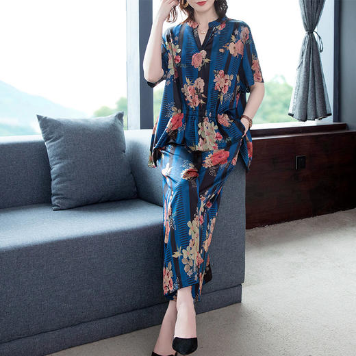 高仿真丝缎面套装时尚两件套2021新款九分阔腿裤印花洋气套装女727