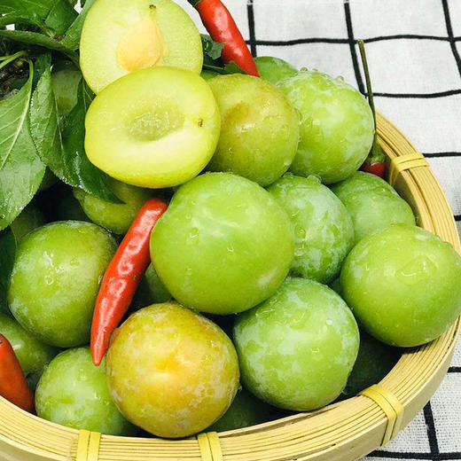 网红口水李三月李酸脆爽口应季水果现摘现发停不下来的酸爽