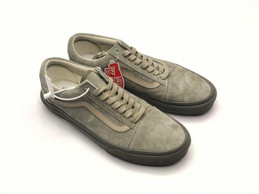 定义灰色格调！高级灰生肖年搭配单品 Vans Old Skool万斯OS高级灰 麂皮 低帮硫化滑板鞋  Size：35--44 商品图0