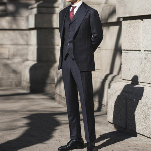 Huddersfield Chelsea Super 120's 澳洲美丽诺羊毛藏蓝色暗格纹全麻衬套装 商品图0