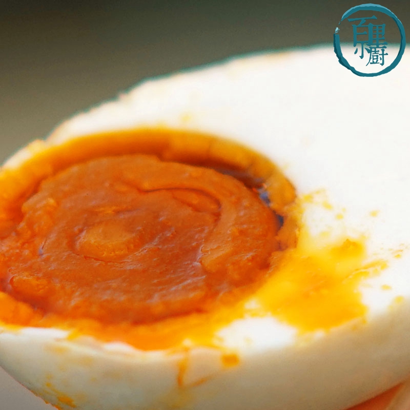 古法咸鸭蛋 起沙又流油 还非常干净 高邮湖放养的麻鸭蛋 |百里食