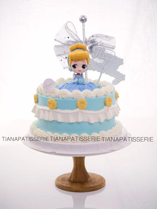 公主系列灰姑娘玩偶蛋糕 商品图0