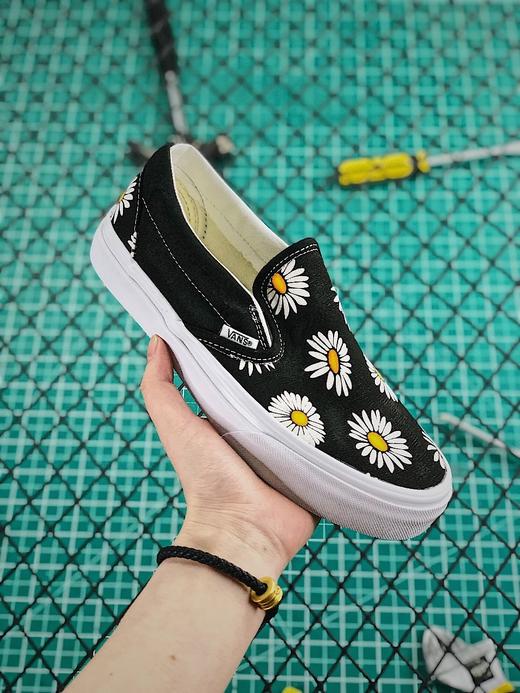 男女鞋硫化 万斯 范斯Vans Sk8-Mid Reissue"Daisy"中帮帆布休闲滑板鞋“黑白小雏菊”VN0A391FTOZ  低帮 中帮 高帮 一脚蹬 懒人鞋 商品图2