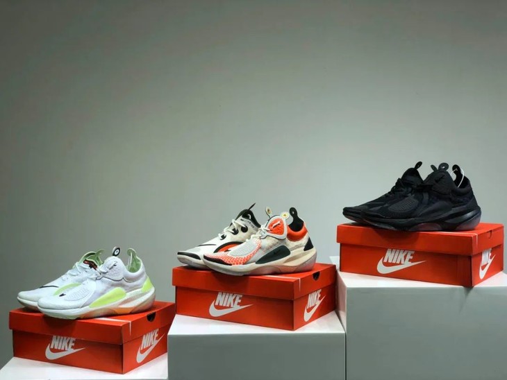 c级大猛nk全新颗粒缓震科技跑鞋