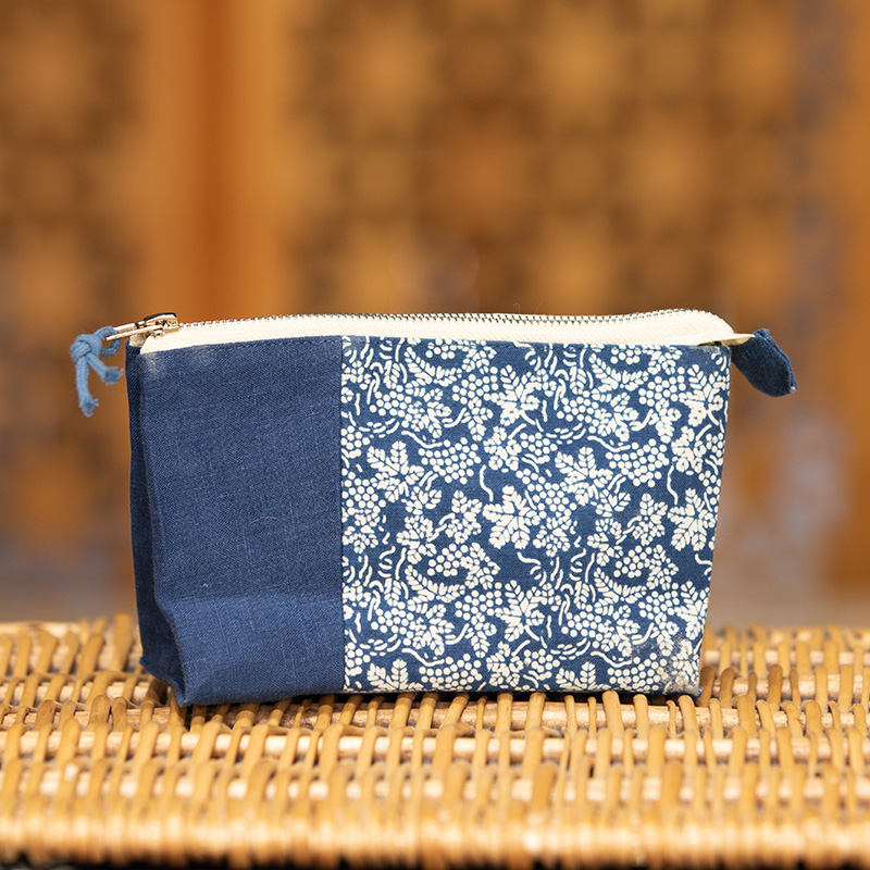乌镇蓝印花布手包便携化妆收纳包